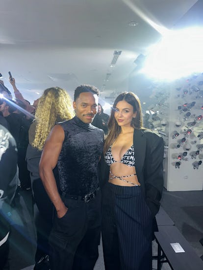 img_4704 アイス スパイスと有名なバーガー: Victoria Justice の Vetements の写真日記をご覧ください