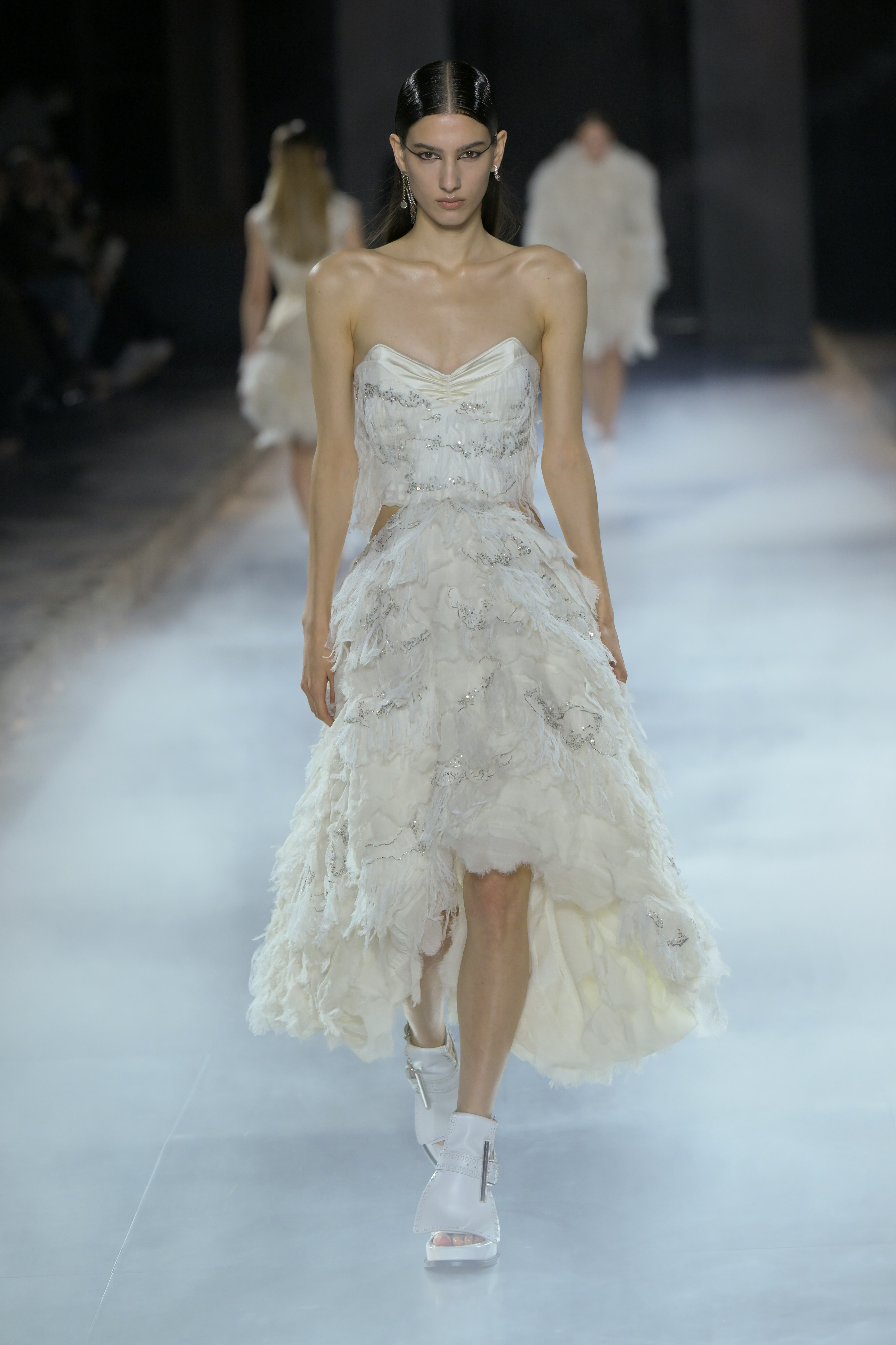 【Alexander McQueen】Banshee embroidery midi dress Alexander McQueen Banshee Embroidery Midi Dress | White