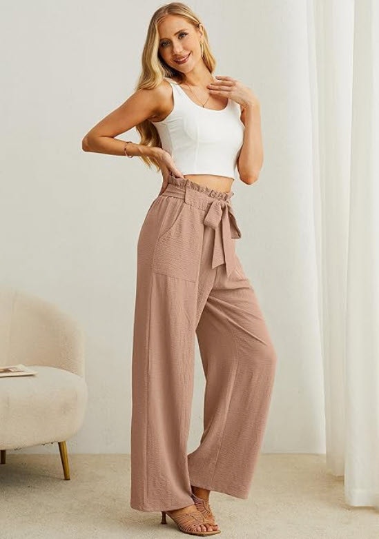 60 Comfy Outfits Under $30 on Amazon That Women Reviewers Say Are Super Flattering