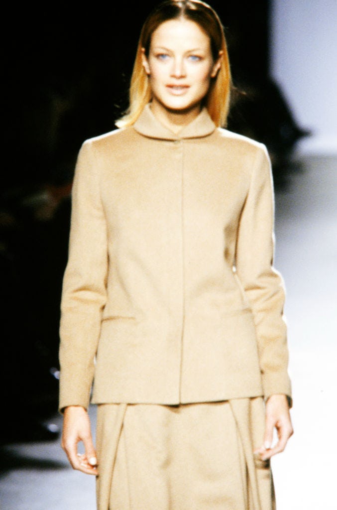 Nude lip at Isaac Mizrahi&rsquo;s 1998 show.