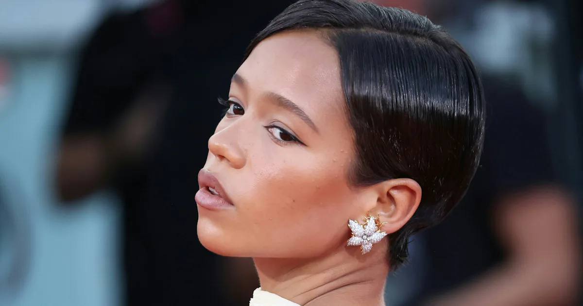 Ang Pinaka Nakakasilaw na Alahas Mula sa Venice Film Festival Red Carpet Ang Pinaka Nakakasilaw na Alahas Mula sa Venice Film Festival Red Carpet
