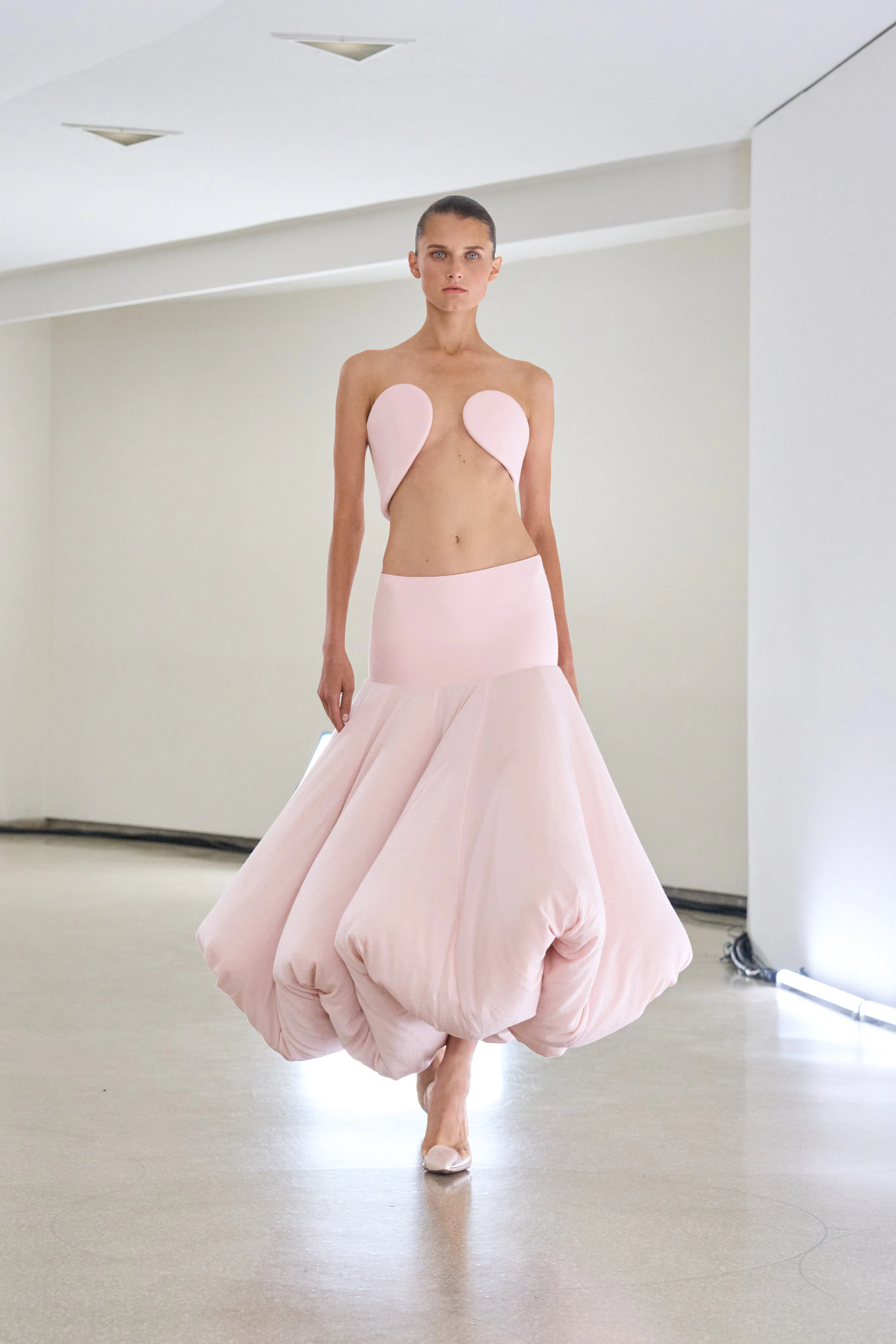 alaia white dress winter spring 2025 Alaïa Rethinks American Fashion for at NYFW Color:SMOKE HEATHER this dress embodies a Country Wedding dress A Tiered Lace Pronovias