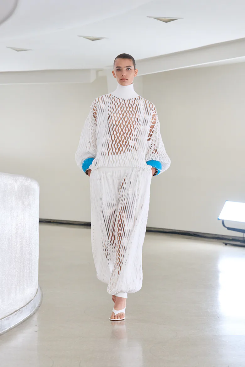 alaia white dress winter spring 2025 ALAA WS25 COLLECTION BY @PIETER_MULIER