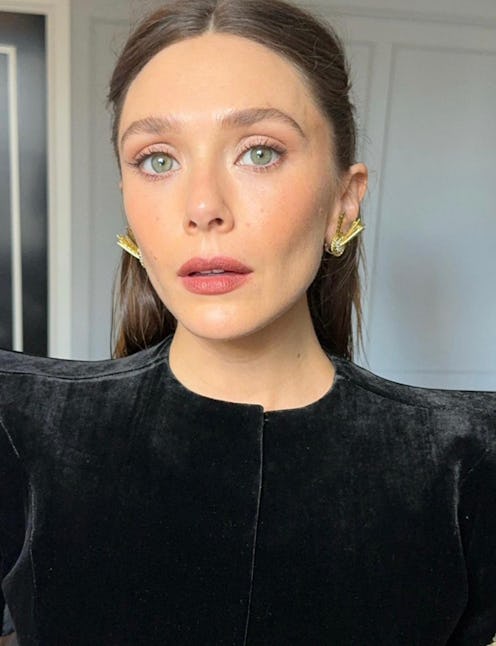 Elizabeth Olsen dewy makeup