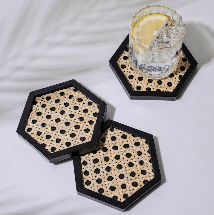 Wonderbee Rattan Coasters (Set of 4)