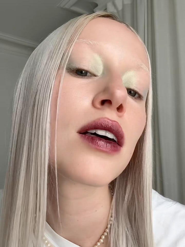 Imperfect makeup is on-trend for fall 2024.