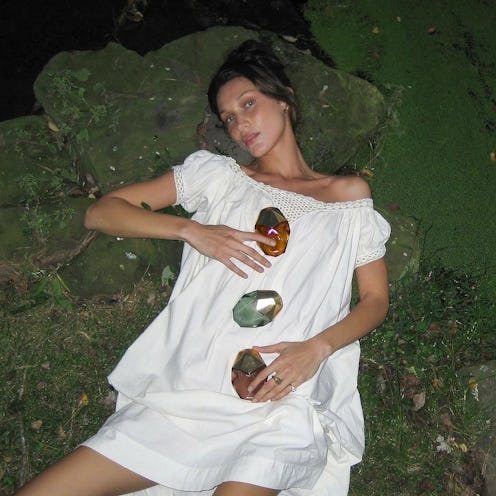 Find the celebrity perfume that perfectly matches your zodiac sign’s vibe.