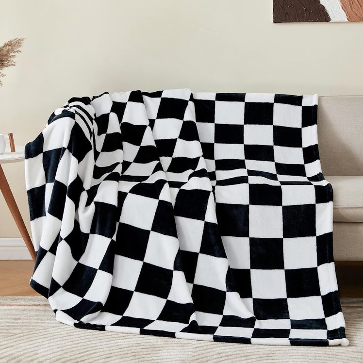 BEDELITE Checkerboard Throw