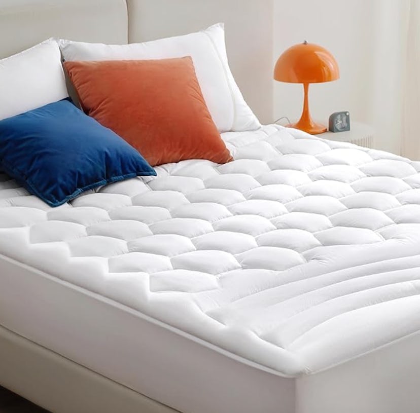 Bedsure Quilted Mattress Pad