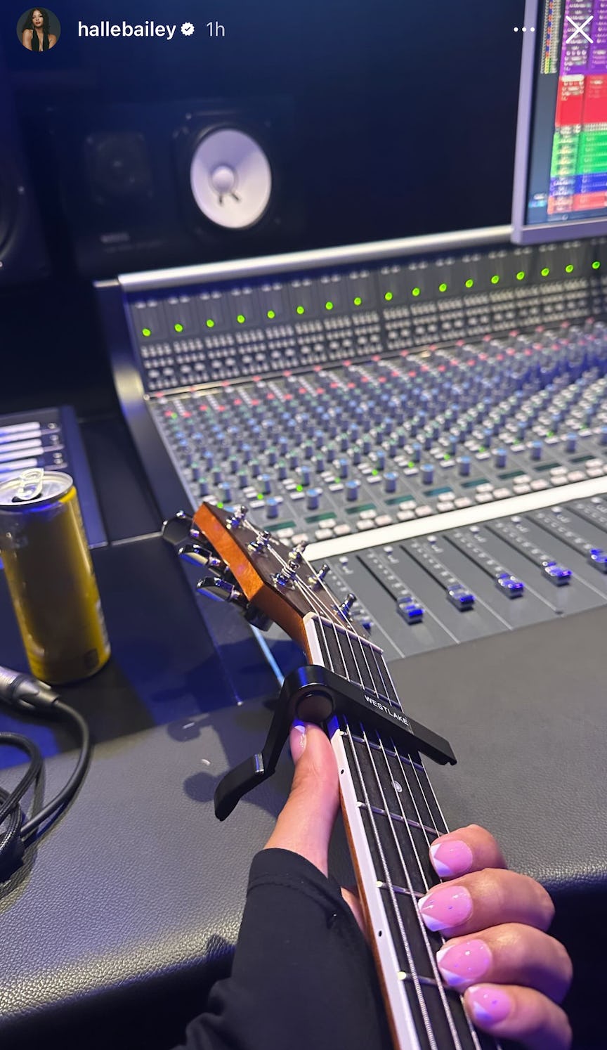 Halle Bailey&rsquo;s shares a photo of her V-tip French nails.