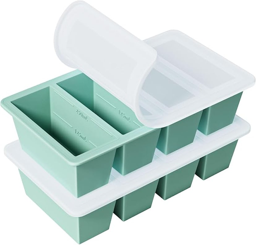 Green Silicone Freezing Tray for Broth And Sauce Storage with lids