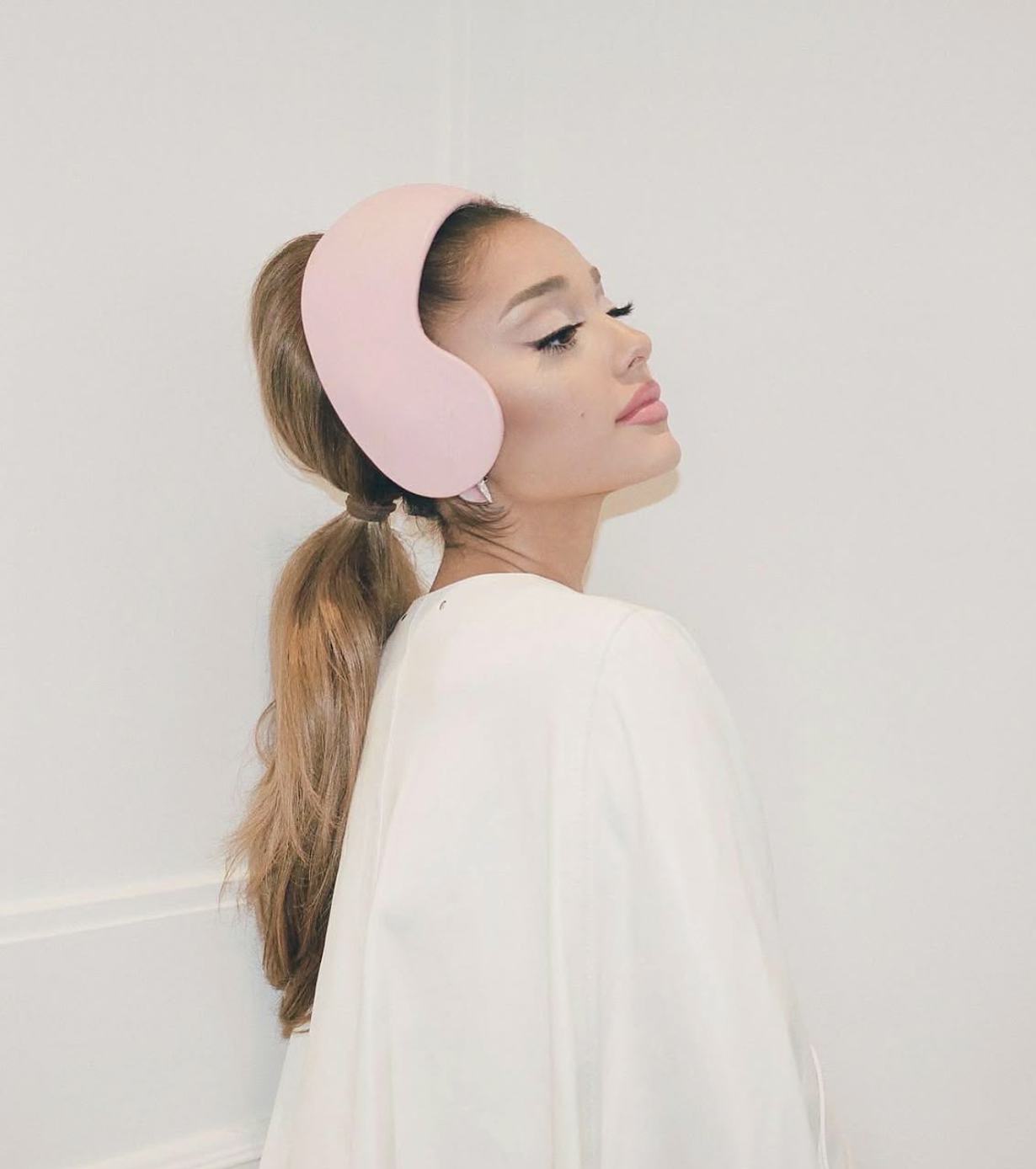 1960s-inspired makeup looks are on-trend for 2025.