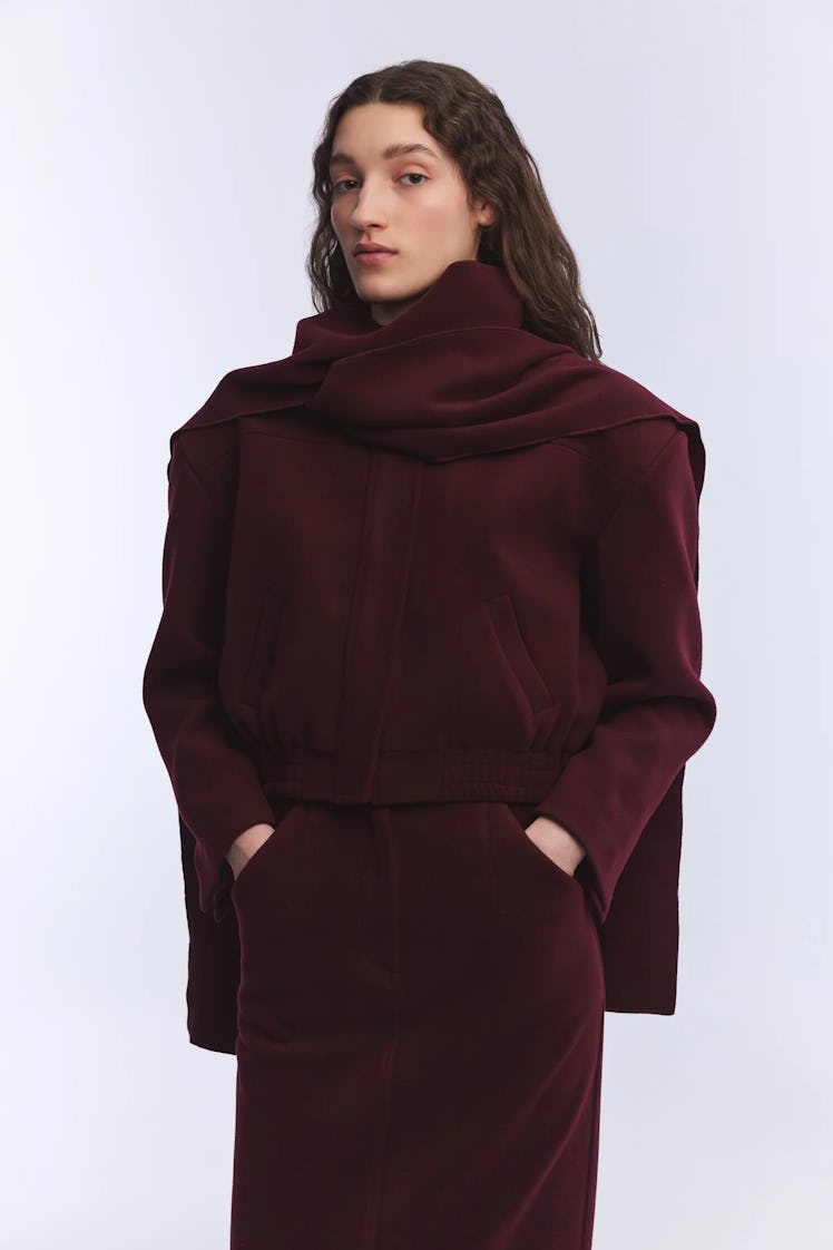 The Scarf Coat Is Shaping Up To Be Winter's Biggest The Scarf Coat Is Shaping Up To Be Winter's Biggest
