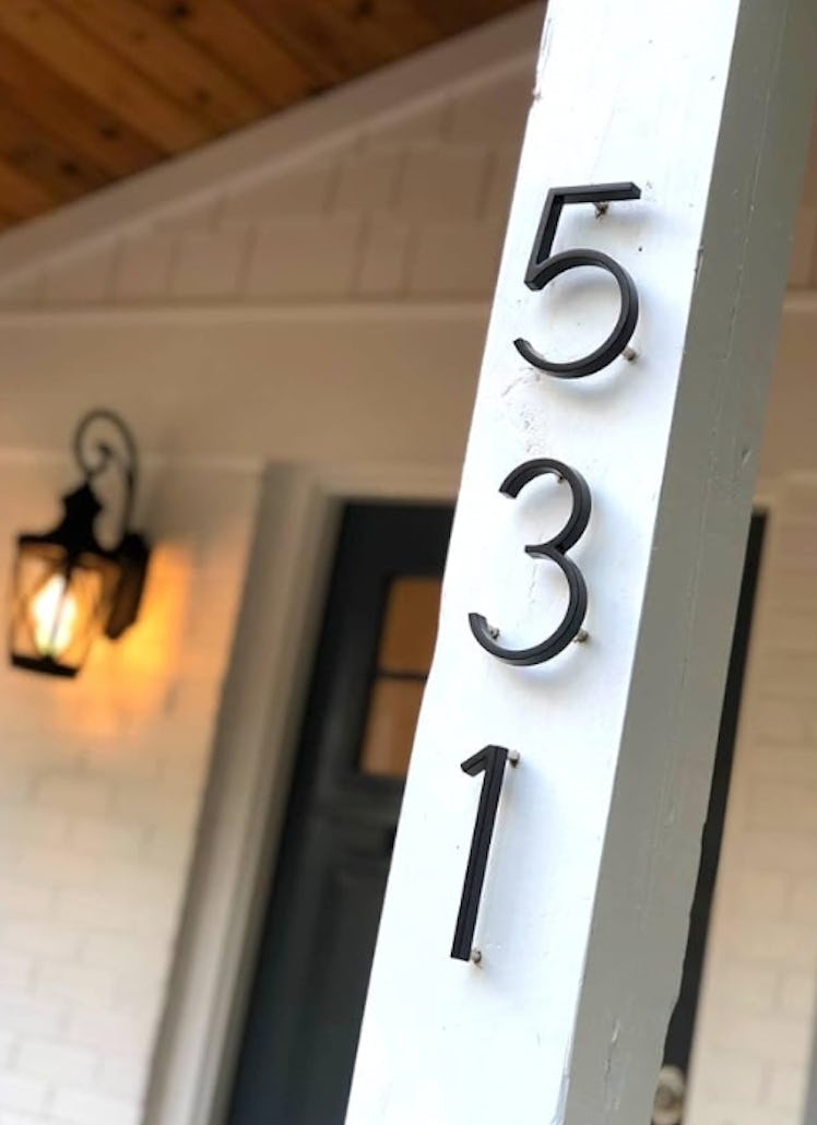 Reavor Floating House Numbers