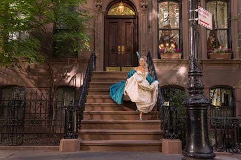 Carrie Bradshaw's apartment from 'Sex and the City' will soon have a gate to block off its famous st...