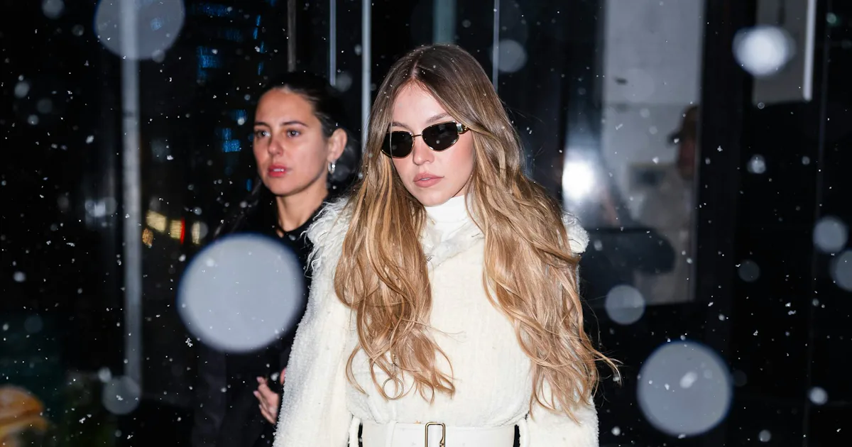 Sydney Sweeney Does the Winter Whites Trend During a Literal Snow Storm Sydney Sweeney Does the Winter Whites Trend During a Literal Snow Storm
