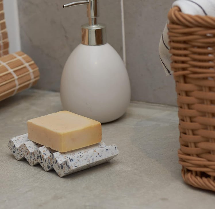 Tapeera Zig Zag Stone Soap Dish