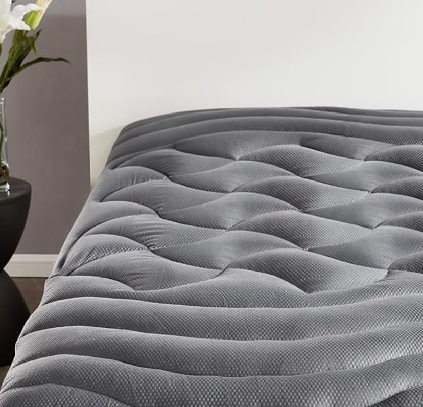 SLEEP ZONE Cooling Mattress Topper