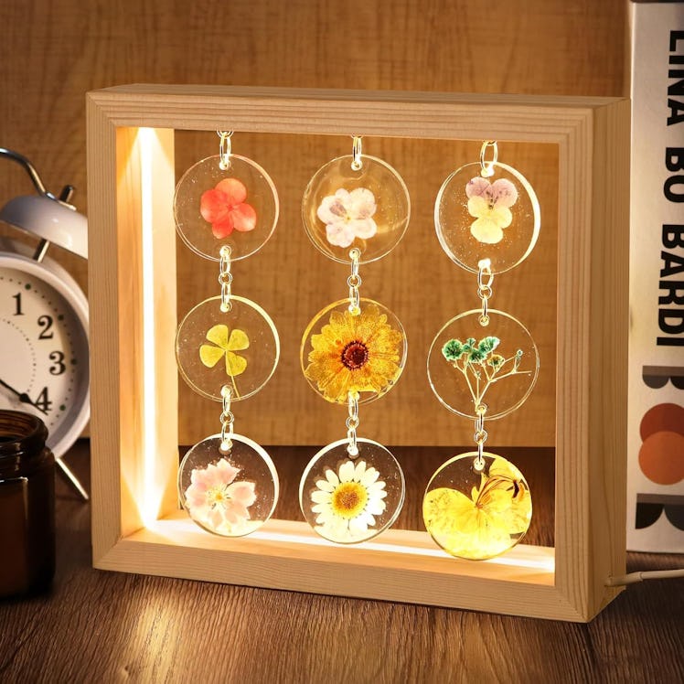 QUPIVA Resin Dried Flower LED Lamp