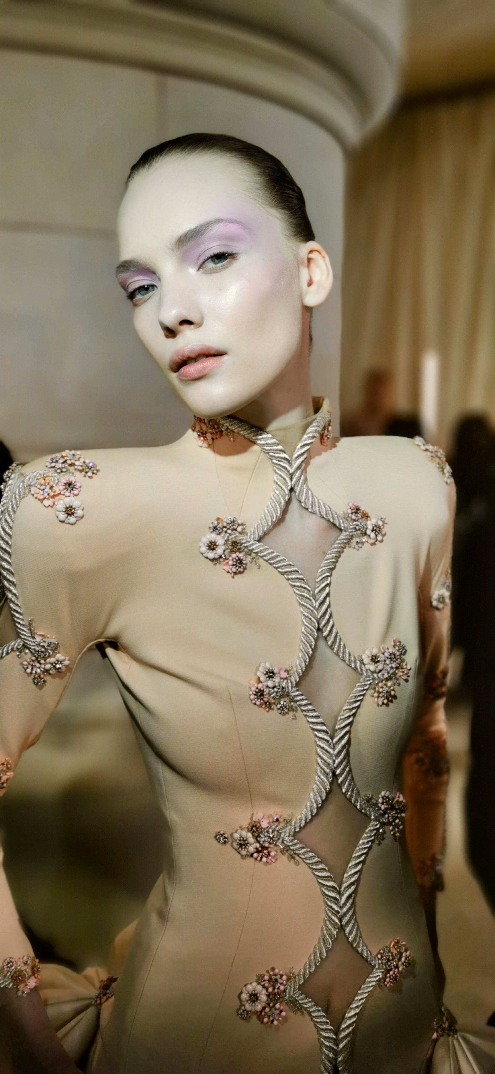 &ldquo;ribbon eyes&rdquo; makeup trend