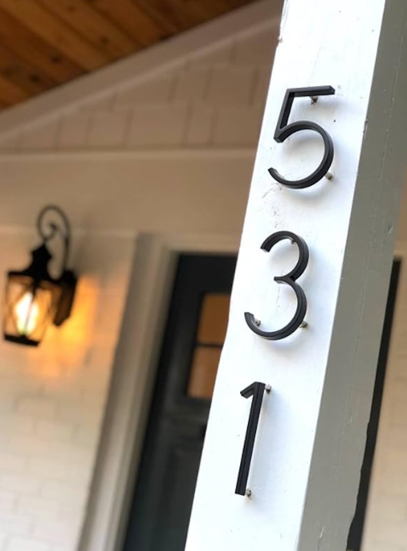 Reavor Floating House Numbers 