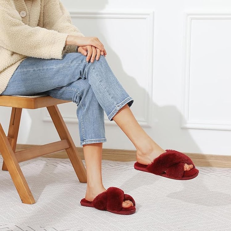 Cozyfurry Crossband Slippers