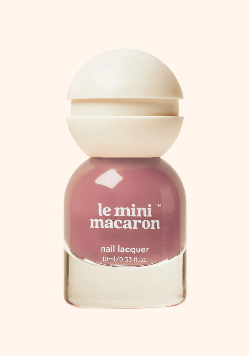 Le Mini Macaron in Rose Buttercream