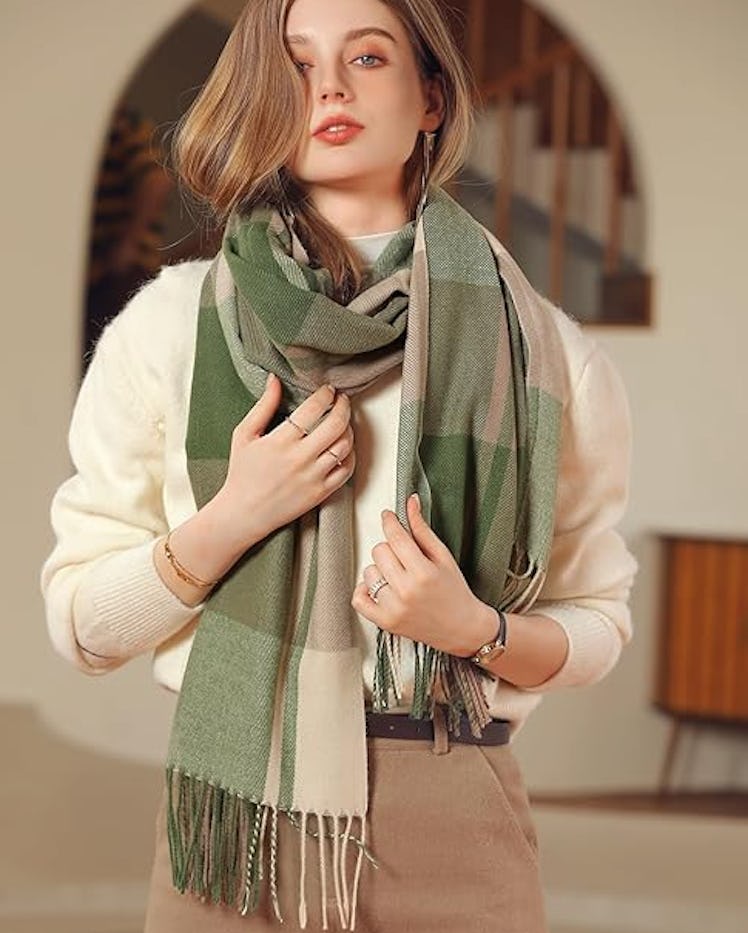 Wander Agio Scarf