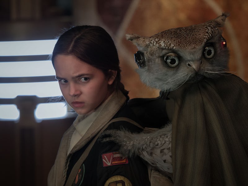 Fern (Ryan Kiera Armstrong) and Kh'yym (Voiced by Alia Shawkat) in Skeleton Crew