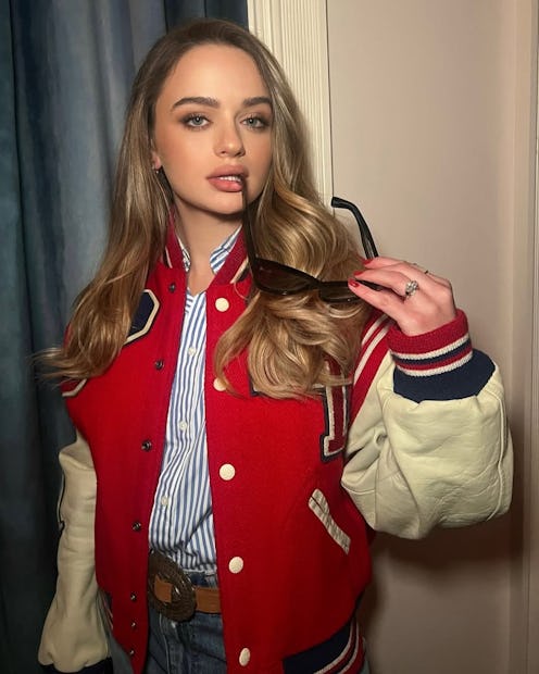 Joey King long blonde hair
