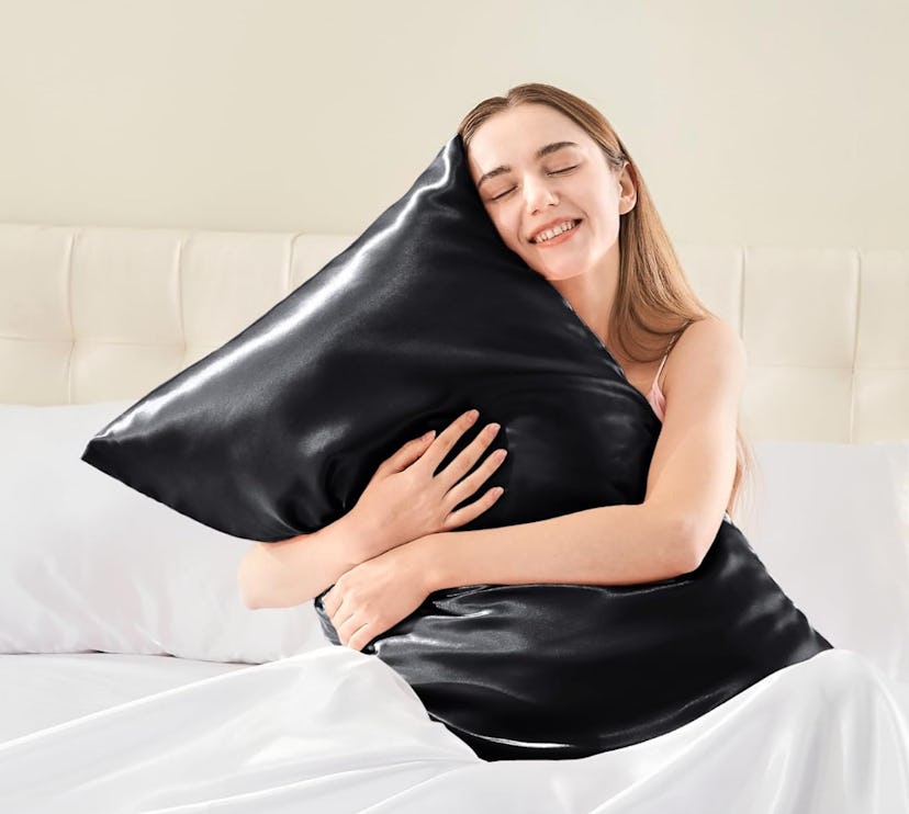 BEDELITE Satin Pillowcases (2-Pack)