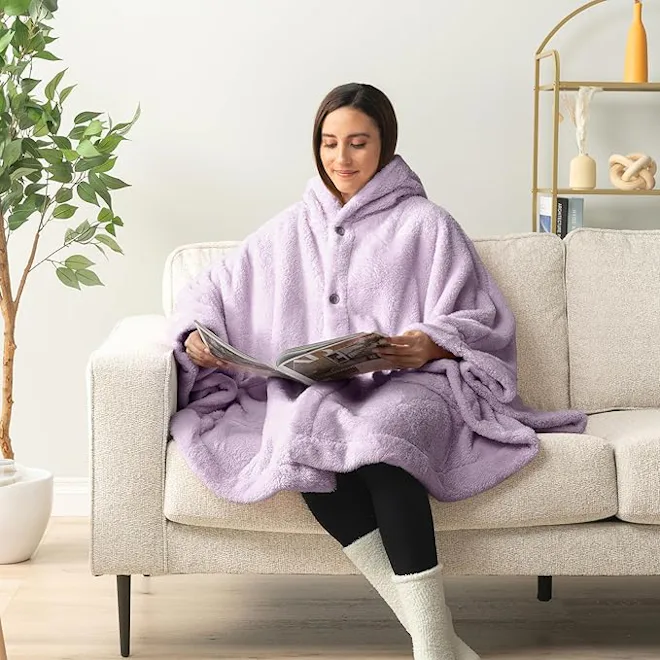 PAVILIA Angel Wrap Hooded Blanket