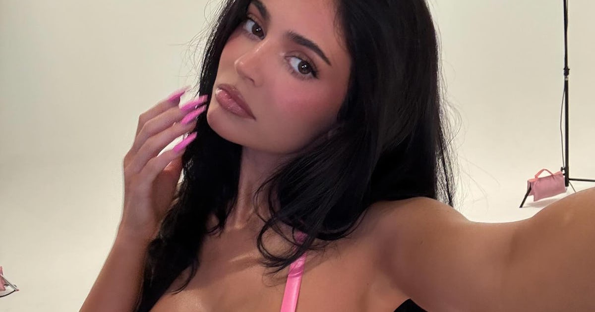 Kylie Jenner Wore So Many Leather Bras In Her Sexy New "King Kylie" Campaign