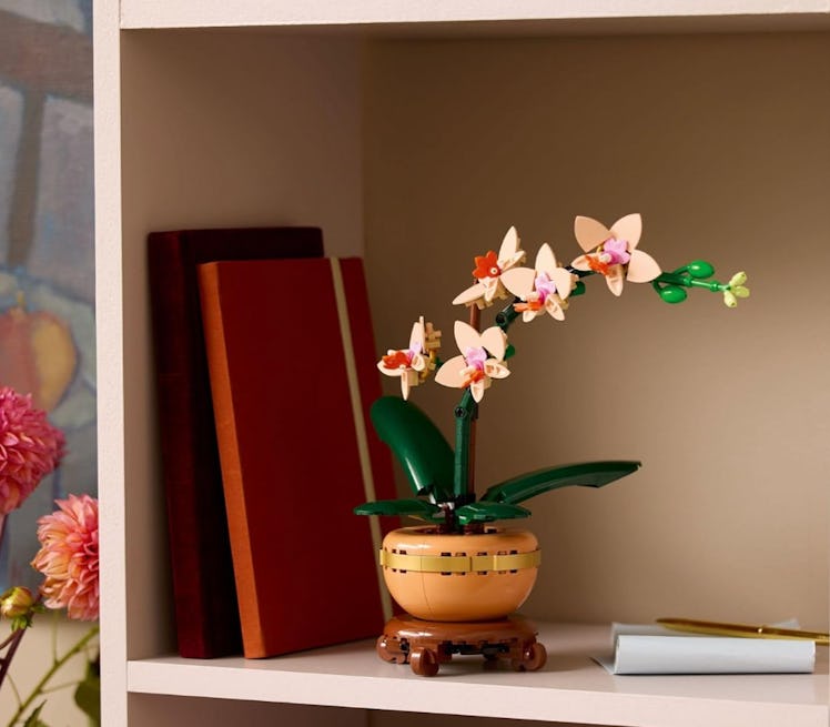 LEGO Botanicals Mini Orchid 