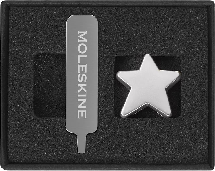 Moleskine Silver Pin 