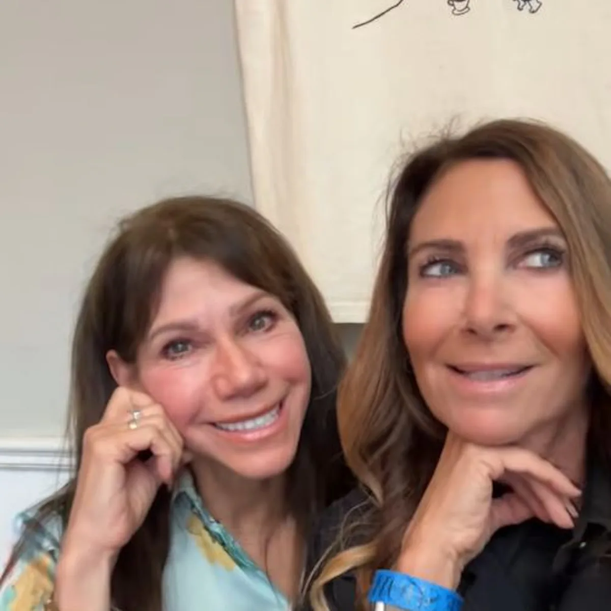 'Golden Bachelor's Theresa & Leslie Joke About Wanting "A Redo"