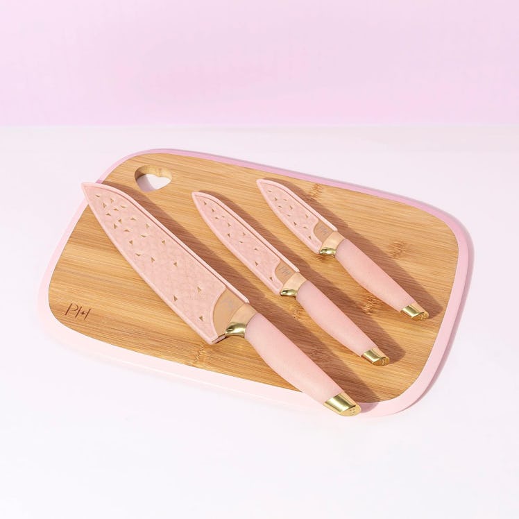 Paris Hilton Cutting Board and Cutlery Set (7 Pieces)