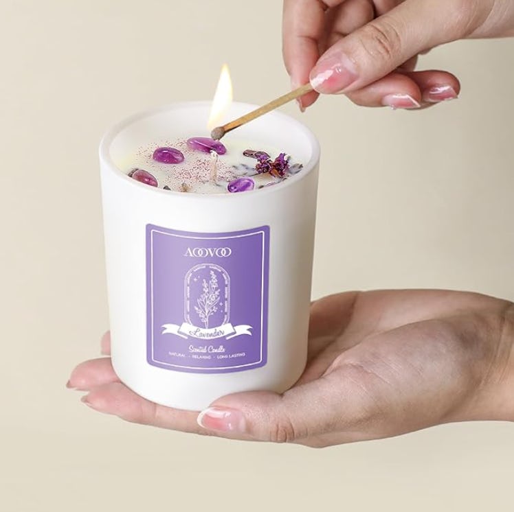  AOOVOO Dried Flower & Crystal Candle