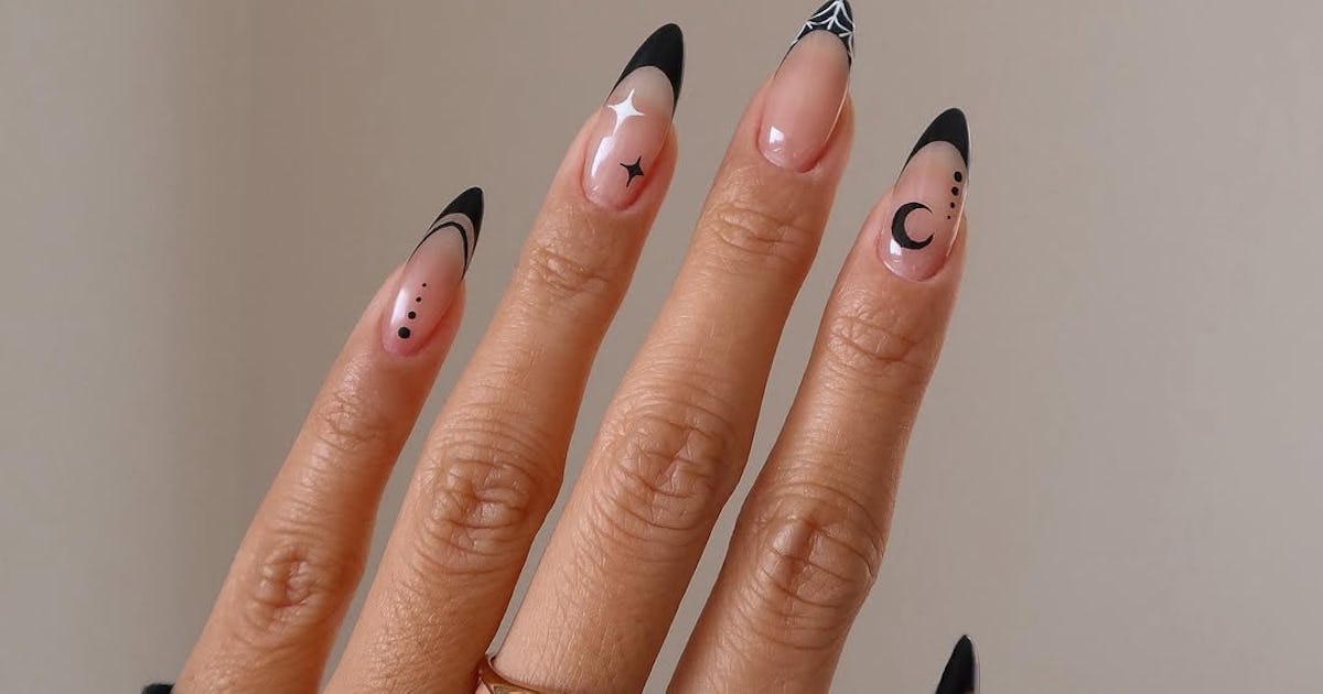 Vampy Aura Art, Chrome Spiderwebs, & More Halloween Nail Art Ideas