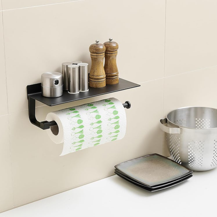 Joom Towel Holder With Shelf