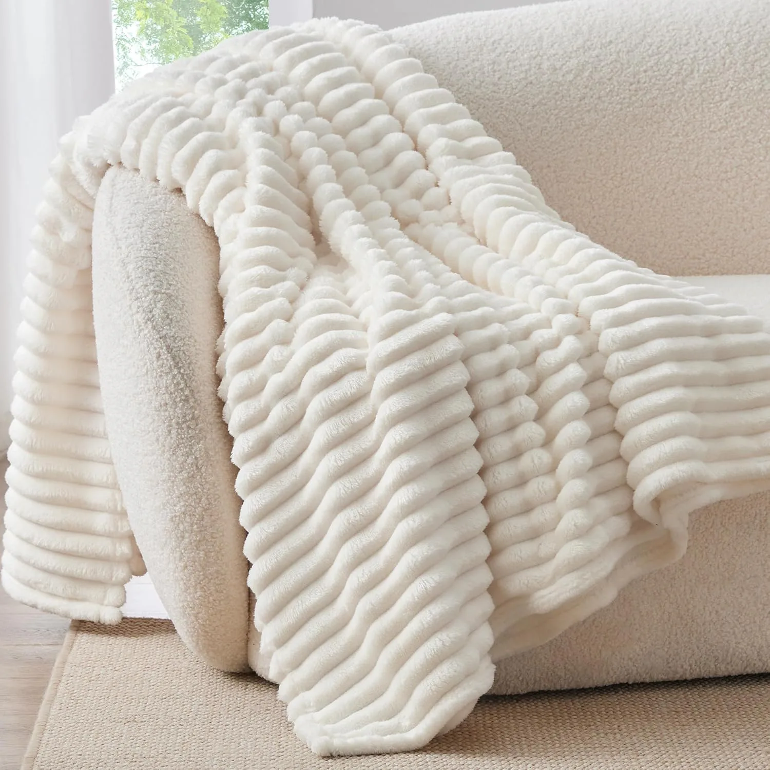 BEDELITE Throw Blanket