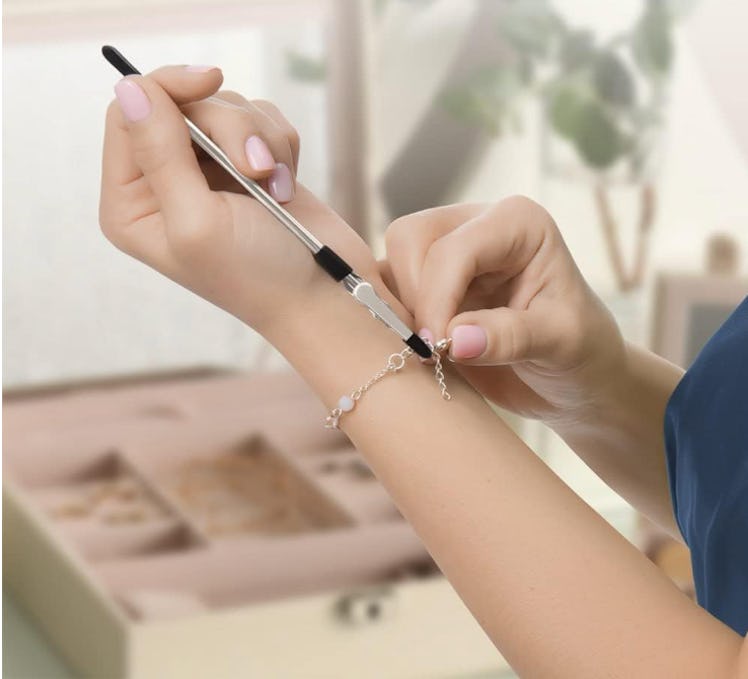 Mission Gallery Bracelet Fastening Tool 