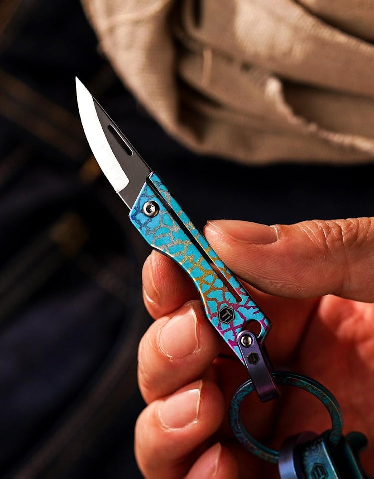 KeyUnity KK06 Titanium Keychain Knife