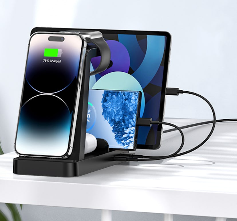 GAUOLN 5-in-1 Charging Station for Apple Devices