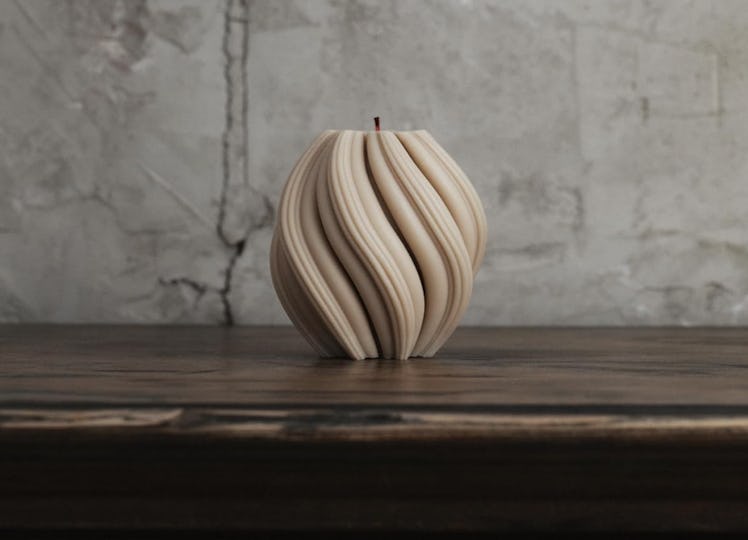 LAWA Swirl Candle