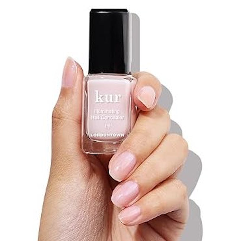 LONDONTOWN Illuminating Nail Concealer