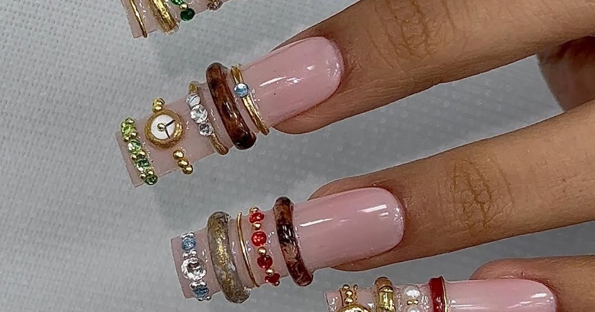 The "Bangle Nails" Trend Turns Your Bracelet Stack Into A Manicure