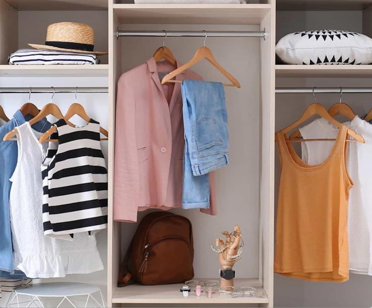 ZENOWICK Wooden Hangers (8-Pack)