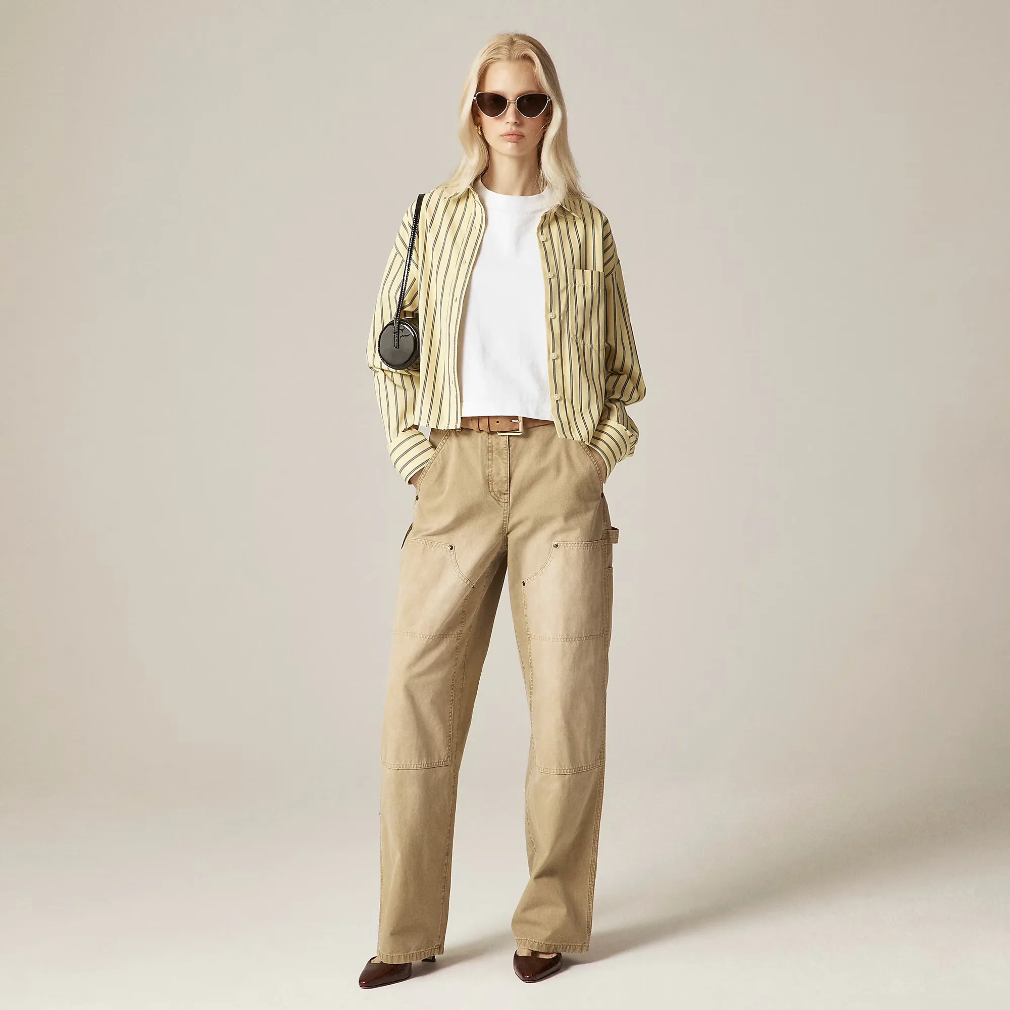 How To Style Khaki Pants In A Non-Stuffy Way How To Style Khaki Pants In A Non-Stuffy Way