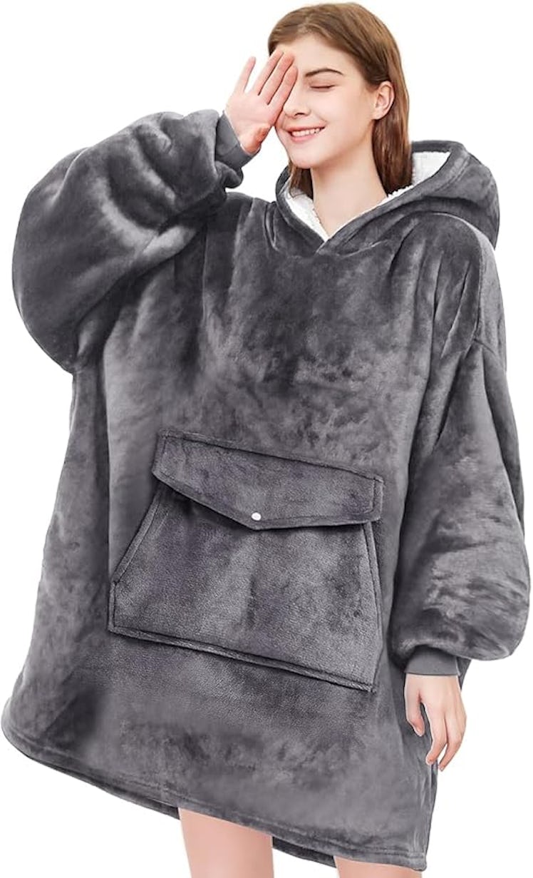 YUGYVOB Blanket Hoodie